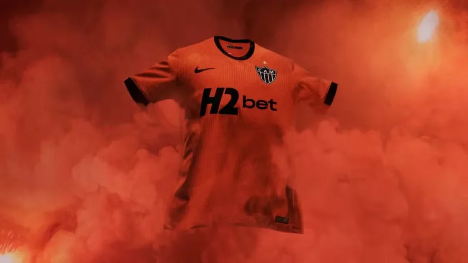 Atlético-MG surpreende com nova camisa 3 inspirada na “Rua de Fogo”; veja detalhes