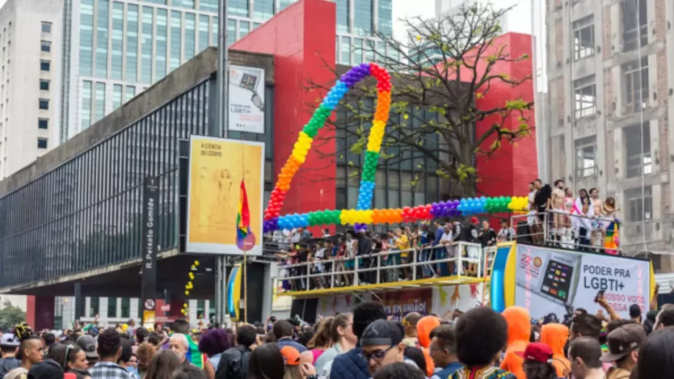Marcas recuam em patrocínios de eventos de diversidade e levantam alerta sobre compromissos