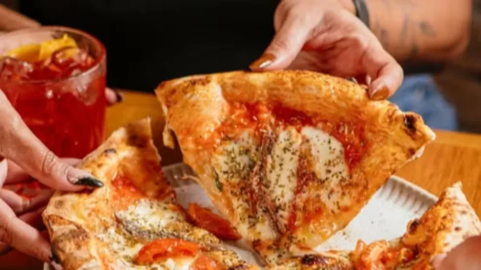 Pizzaria da Tijuca entra para lista das 100 melhores do mundo em ranking italiano
