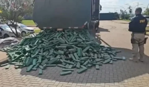 PRF apreende mais de três quilos de maconha escondidos em carreta