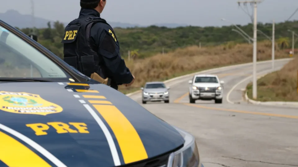 Operação da PRF vai reforçar fiscalização nas rodovias de Minas durante feriado da Independência