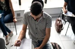 Concursos públicos oferecem 26,5 mil vagas e salários chegam a R$ 37,8 mil