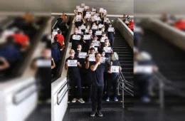 Manifestantes protestam contra Alexandre de Moraes na Rodoviária do Plano Piloto