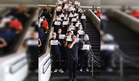 Manifestantes protestam contra Alexandre de Moraes na Rodoviária do Plano Piloto