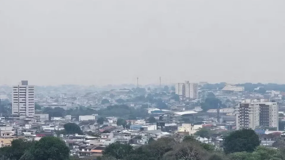Qualidade do ar piora em Manaus e chega a nível péssimo nesta quinta-feira