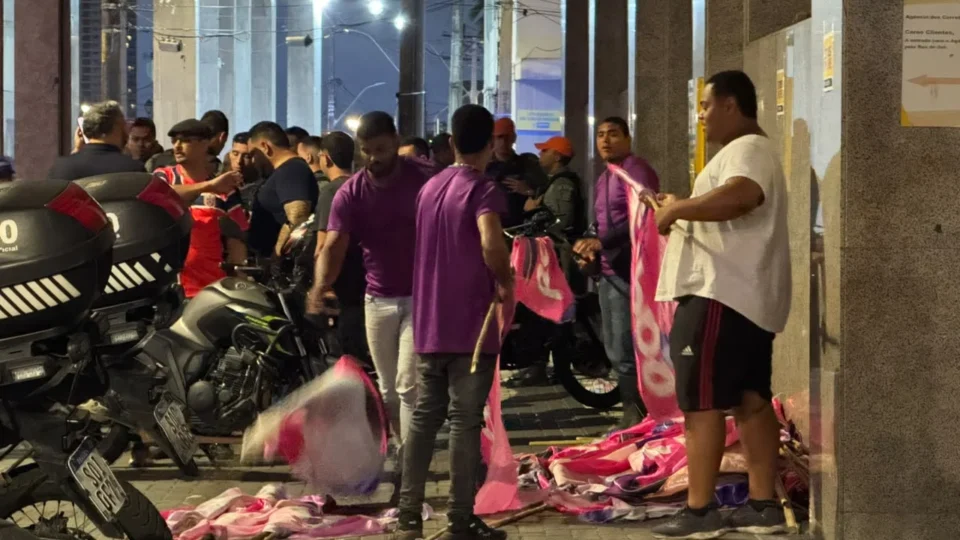 Polícia prende suspeitos de furtar materiais de campanha de Raquel Lyra para uso em ato com Flávio Bolsonaro