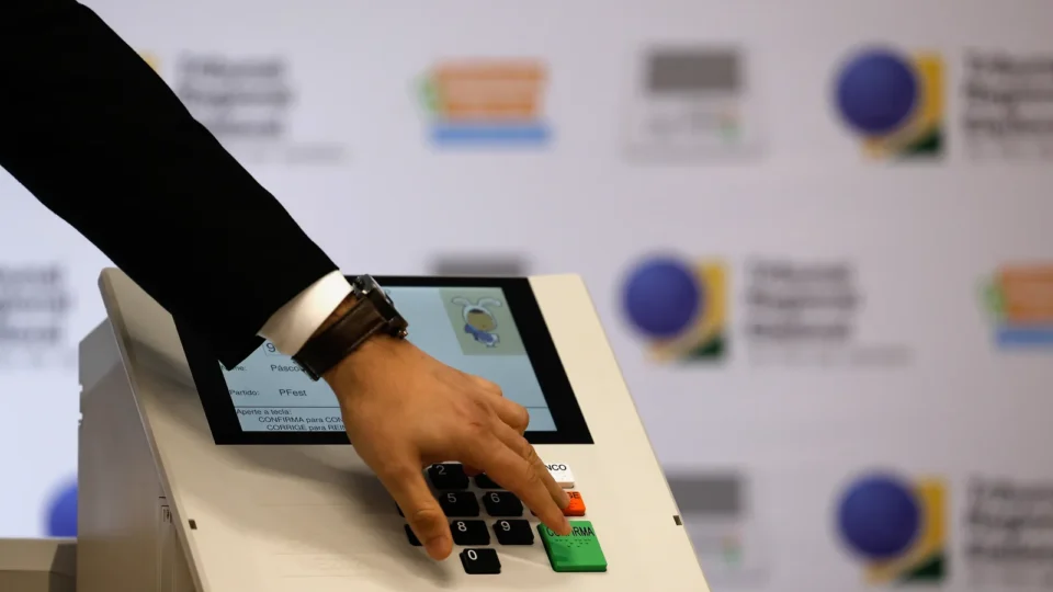 Voto nas eleições de 2026 poderá valer como prova de vida automática para aposentados e pensionistas do INSS