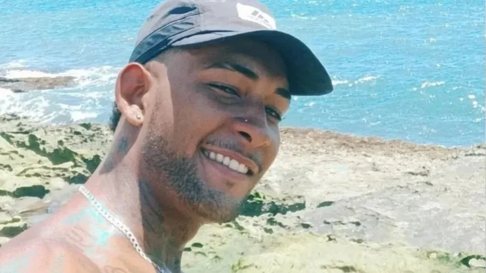 Jovem é morto a tiros enquanto jogava dominó no Recife; três pessoas ficam feridas
