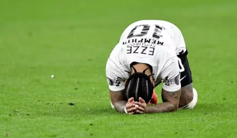 Corinthians perde em casa, Memphis desperdiça pênalti e Timão cai na Libertadores