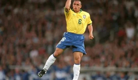 Roberto Carlos revela que perdeu 99% do que ganhou no futebol e expõe drama financeiro