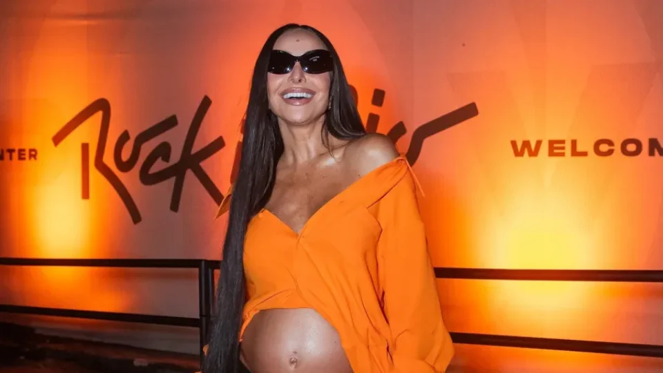 Sabrina Sato diz que bebê já ouve bateria e confirma plano de desfilar no Carnaval