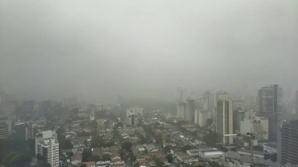 SP tem alerta para tempestades, ventos de até 100 km/h e queda de temperatura