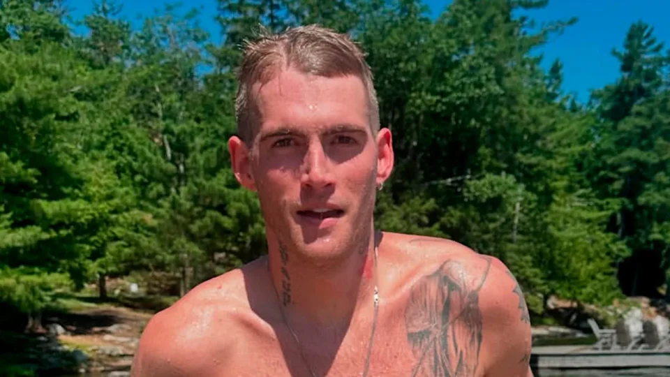 Presley Gerber, filho de Cindy Crawford, morre aos 27 anos e trajetória marcada por busca por identidade ganha destaque