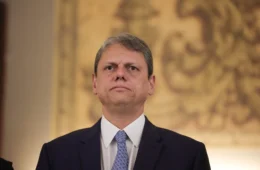 Tarcísio reage a acusação de propina de Vorcaro: “Beira o ridículo”