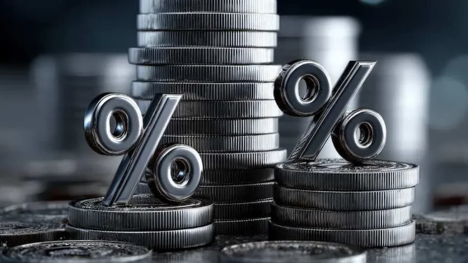 JEPQ sobe 0,5% e se aproxima da máxima de 52 semanas; token RJEPQ tem baixa liquidez