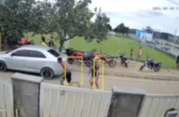 Jogador é perseguido e baleado antes de partida de futebol em Linhares