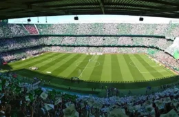 Betis vira sobre o Lille com dois gols de Bartra e começa Champions com vitória