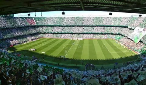 Betis vira sobre o Lille com dois gols de Bartra e começa Champions com vitória