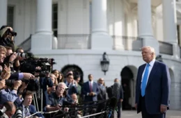 Após banir jornalistas, Trump enfrenta reação conjunta das maiores TVs dos EUA