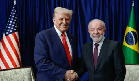 Brasil e EUA marcam reunião presencial para avançar negociações sobre tarifaço