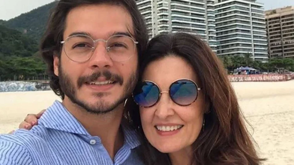 Túlio Gadêlha se declara para Fátima Bernardes no aniversário da apresentadora: “Ela é linda”