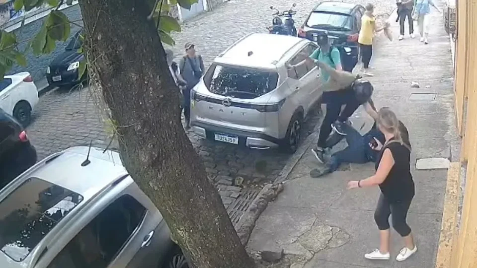 Turista alemão é baleado após reagir a assalto em Santa Teresa