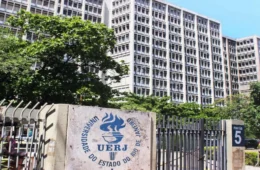 Uerj é condenada a pagar R$ 105 mil a candidatas negras obrigadas a prender o cabelo em prova