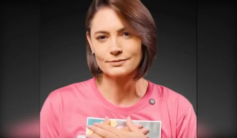Justiça libera propaganda de Michelle com imagem de Bolsonaro após rever liminar