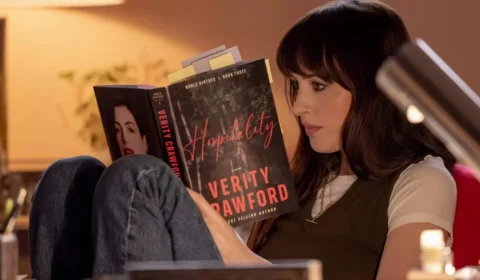 ‘Verity’ chega aos cinemas com Anne Hathaway e Dakota Johnson, mas divide a crítica