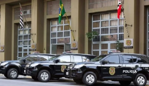 Homem confessa homicídio a vizinhos, deixa corpo dentro de geladeira e foge em SP