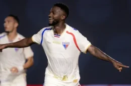 Com gol de Vitinho, Fortaleza vence Goiás na Serrinha e permanece no G-6 da Série B