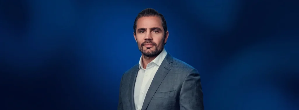 Um depoimento prestado em sigilo por Daniel Vorcaro, fundador do Banco Master, revela um relato de ameaças, isolamento e desconfiança em relação à Polícia Federal — e cita, nominalmente, o diretor-geral da corporação, Andrei Rodrigues, como um dos nomes que apareceriam caso ele conseguisse fechar um acordo de colaboração premiada.
