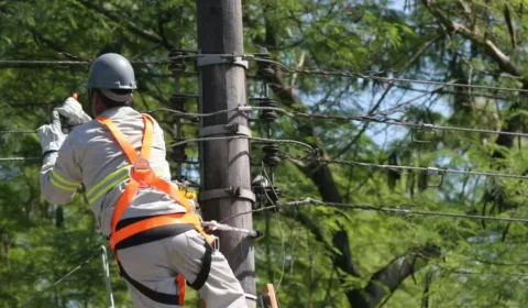 Manaus terá falta de energia por até 10 horas neste domingo