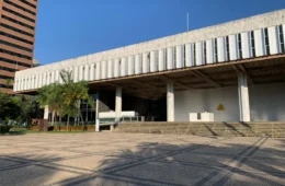 Quase 90% dos deputados estaduais de Minas tentam permanecer no cargo