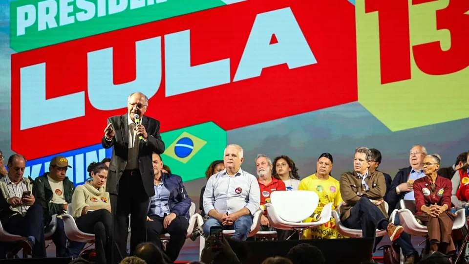 Alckmin participa de plenária com movimentos sociais na reta final da campanha em SP
