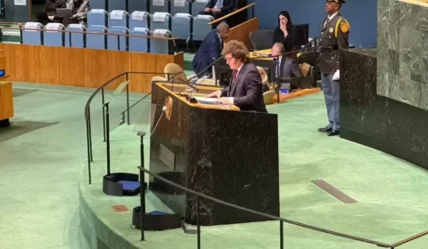 Milei chama ONU de “inútil” e cita Malvinas como exemplo em discurso na Assembleia Geral