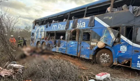 Mãe e filha de Palmas estão entre vítimas de acidente com ônibus na Bahia; criança morreu