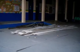 Defensoria encontra alunos sem ar-condicionado e escola fechada há quase 30 dias em Manaus