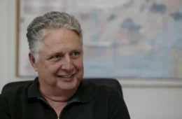 TSE libera provisoriamente Garotinho para seguir campanha ao governo do Rio