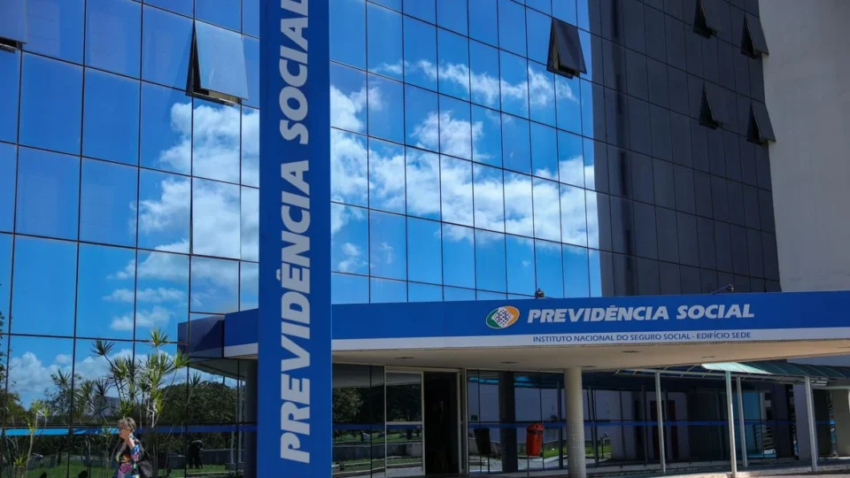 INSS fecha agências na sexta e no feriado de Finados; veja como remarcar atendimento