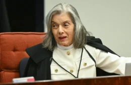 Cármen Lúcia é pressionada a destravar julgamento da Ficha Limpa antes do 2º turno