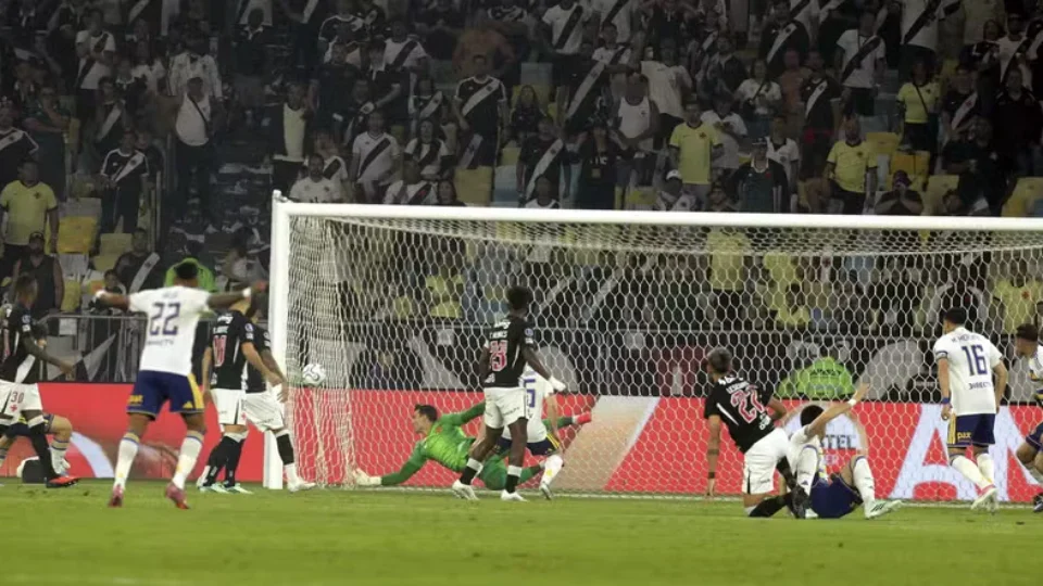 Vasco perde para o Boca Juniors, é eliminado da Sul-Americana e frustra mais de 60 mil torcedores