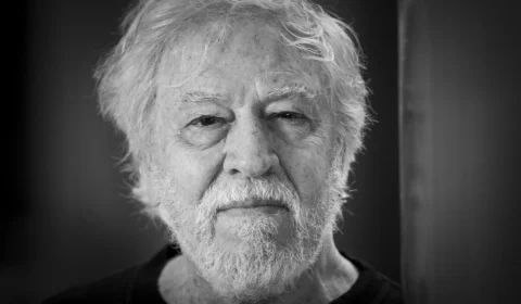 Nuno Leal Maia volta ao teatro e critica falta de papéis para idosos