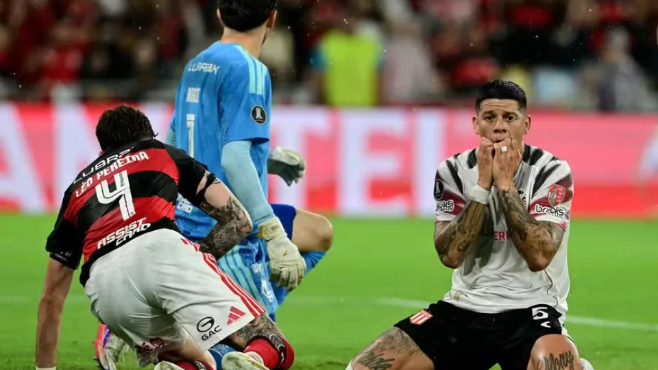 TAS libera Marcos Rojo provisoriamente, mas mantém caso sem data para julgamento