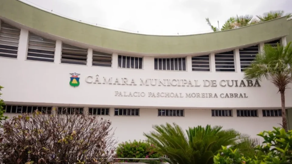 Câmara de Cuiabá abre concurso com 26 vagas e salários de até R$ 11,6 mil; inscrições começam hoje