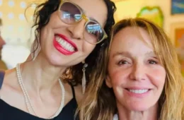 Atriz de ‘Emily em Paris’ morou no Brasil, fala português e revela paixão por Marisa Monte