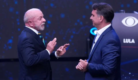 Campanhas de Lula e Flávio reavaliam estratégias após críticas de indecisos ao debate