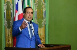 Prefeito de Salvador atribui atraso de ônibus à retirada de propaganda eleitoral