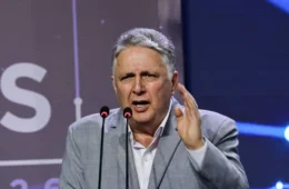 TSE revoga liminar de Garotinho e determina que votos sejam considerados nulos