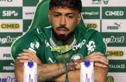 Alexander Barboza pode gerar multa de US$ 1,5 mil ao Palmeiras